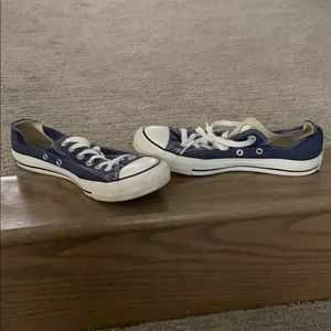Navy blue converse. Size 8 in women’s.